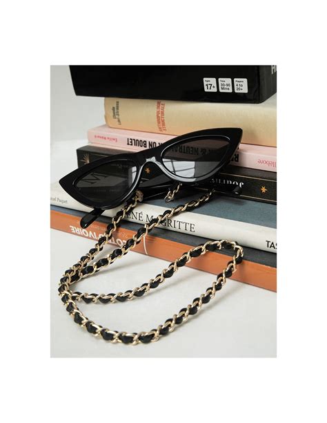 chaine pour lunette chanel|where to buy chanel eyeglasses.